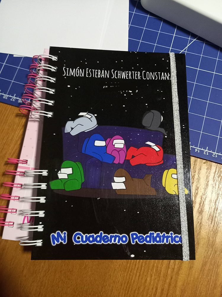 Cuaderno Pediátrico para niño con diseño de Among Us