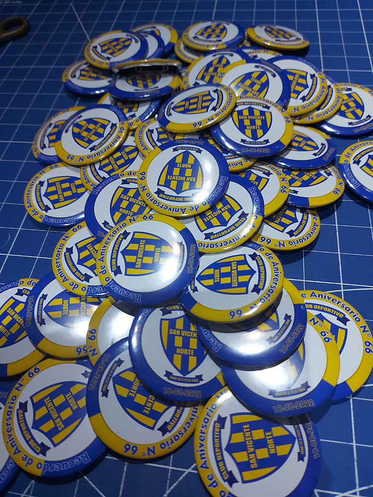Chapita alfiler de 65mm, para Aniversario de club deportivo San Vicente Norte